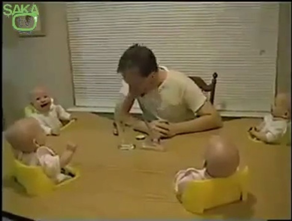 Dördüz Bebekler Ve Kahkahaları