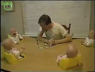 Dördüz Bebekler Ve Kahkahaları