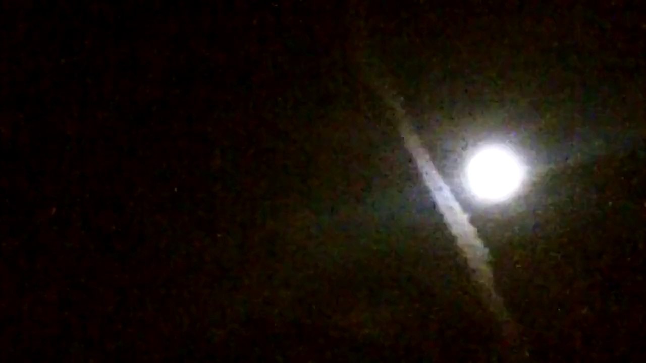 Night chemtrails 2012