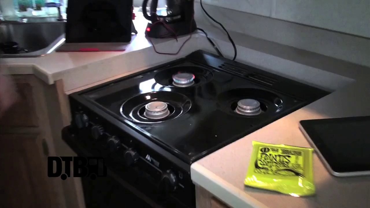 Tantric - BUS INVADERS Ep. 637