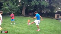 Rafa Nadal jugando fútbol | Increible video | 2014