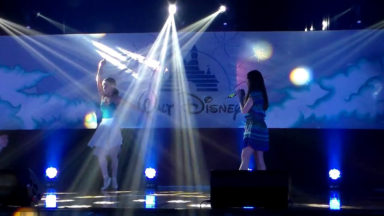 Enya - Parte de él - Disney Memories UVM