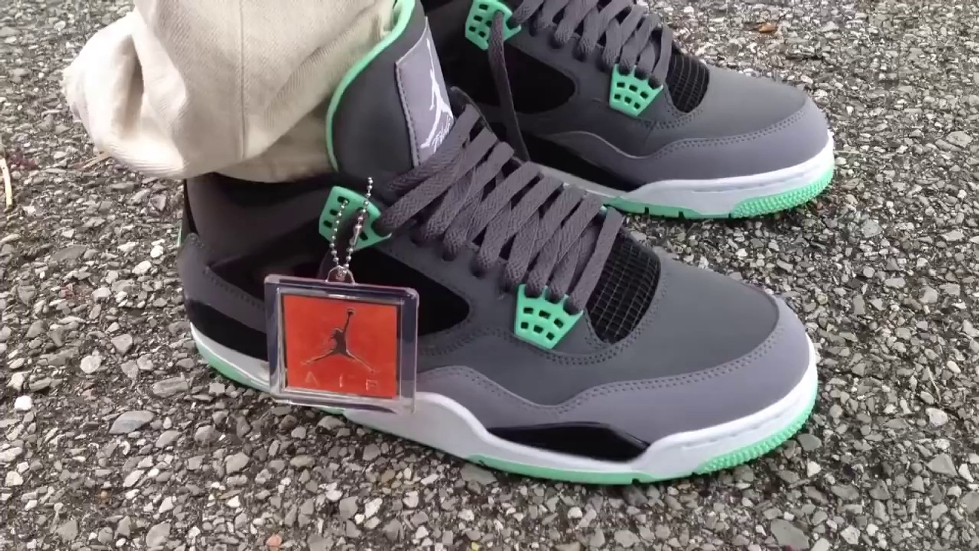 jordan 4 green glow on feet