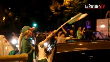 Champs-Elysées : scènes de liesse des supporteurs algériens