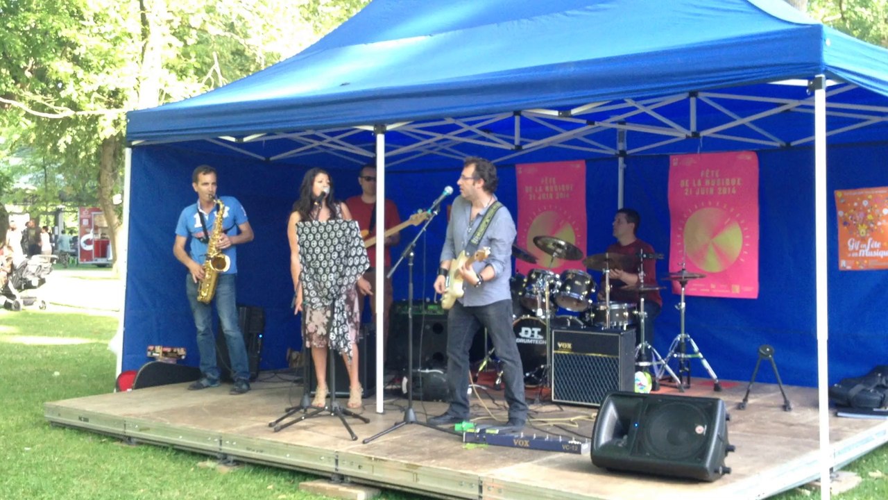 French Chelsea Cover Doobie brothers long train running