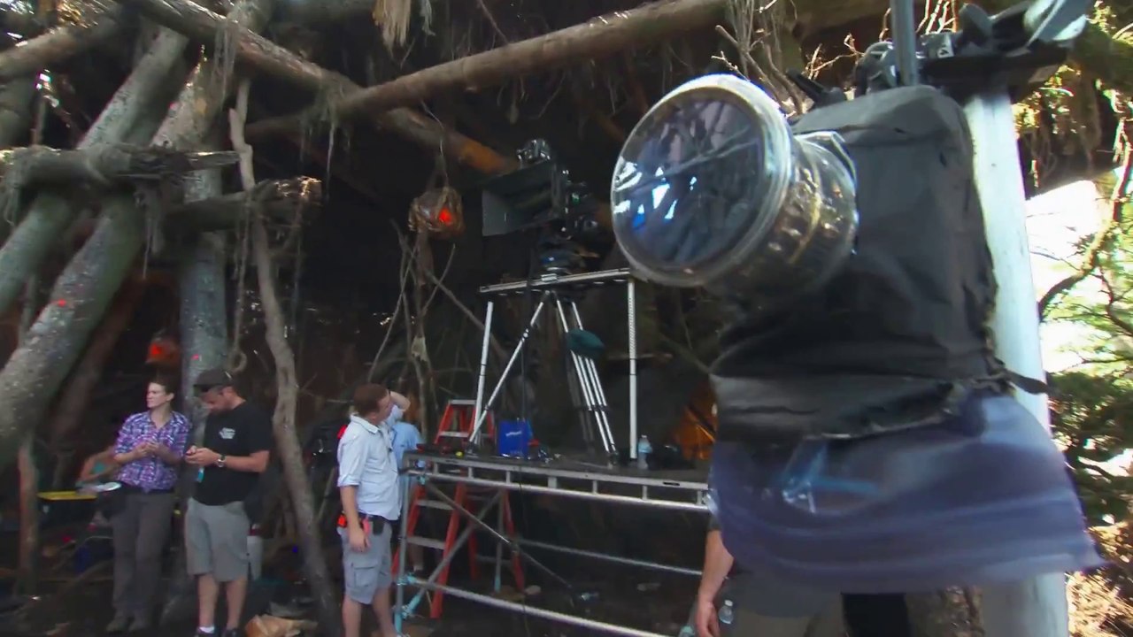 Dawn of the Planet of the Apes - WETA Featurette