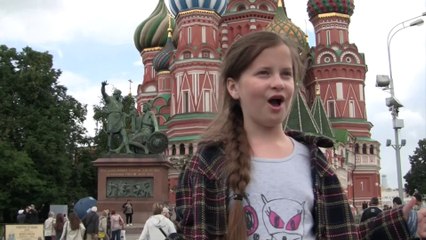 Let it Go, from "Frozen," in English and Russian HD