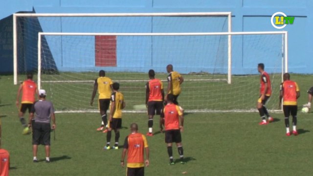 Montoya dá linda caneta e Gladiador faz gol em treino