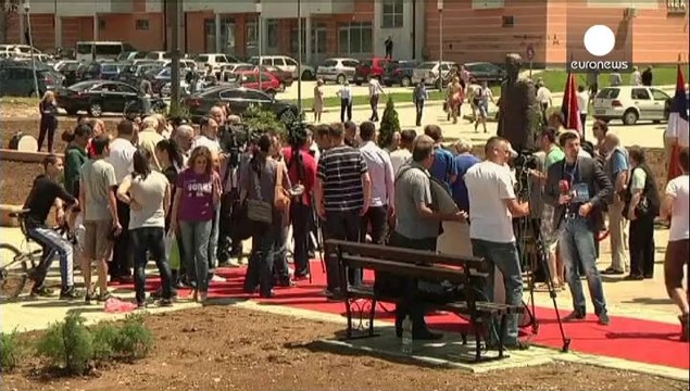Bosnian Serbs unveil statue to 'hero' Gavrilo Princip