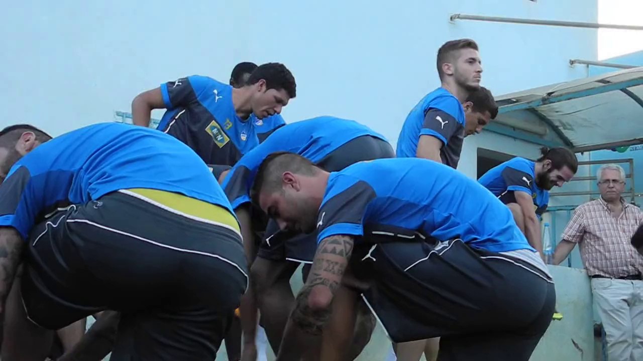 Είσοδος στον αγωνιστικό χώρο 2