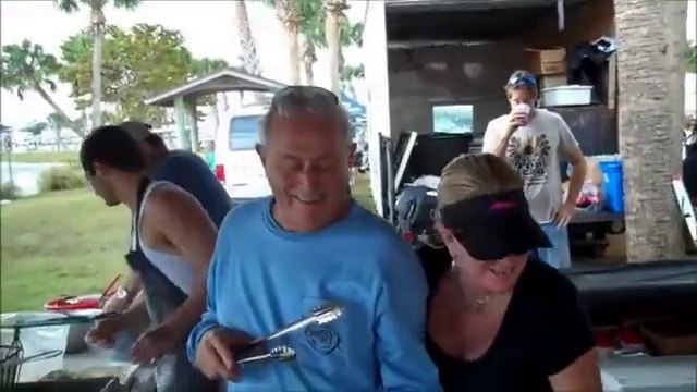 Fried Oysters _ Raw Oysters _ Buffalo Shrimp _ Buffalo Wing Sauce _ Cooking Contest