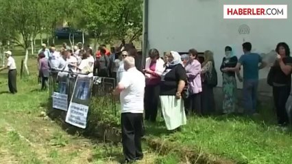 Bosna'da, yakılarak öldürülen 70 kurban unutulmadı -