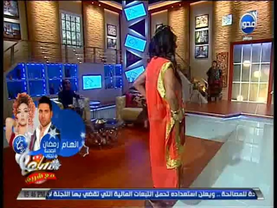 #ساعة_مع_شريف :  فاشون شو ملابس تراثية مع مصممة...