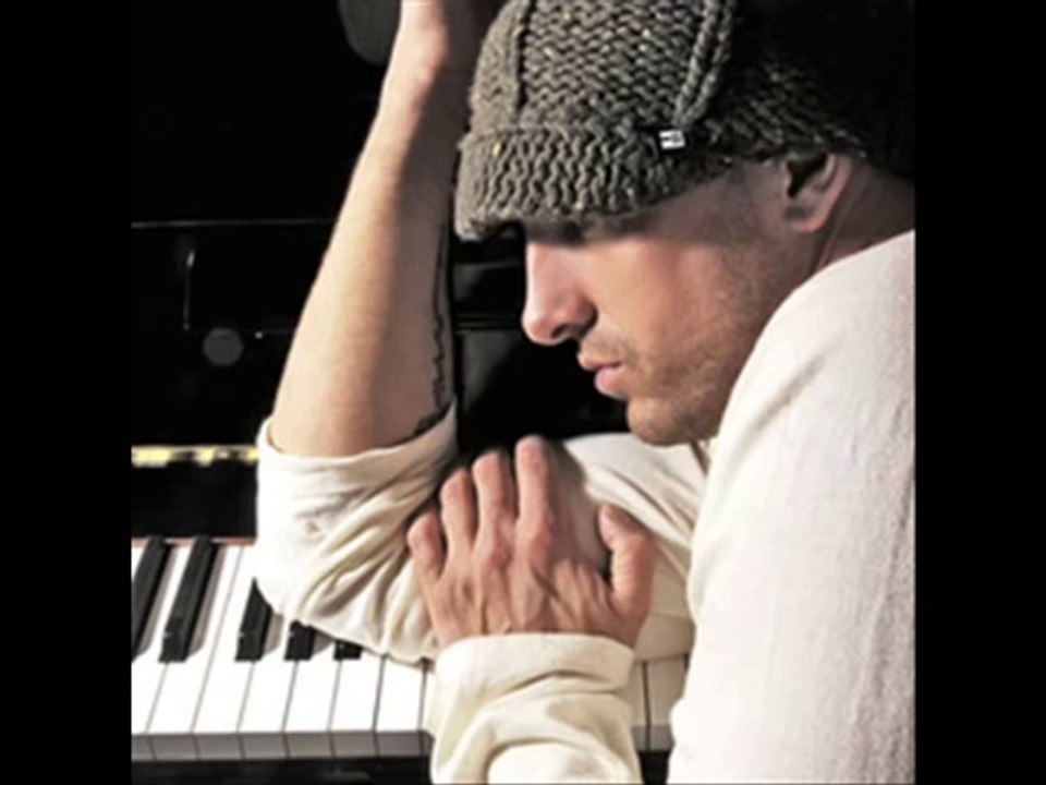 Daniel Powter - Bad Day (Lyrics / Paroles)