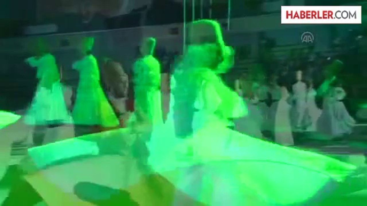 150 semazen, saha içinde aynı anda sema döndü -