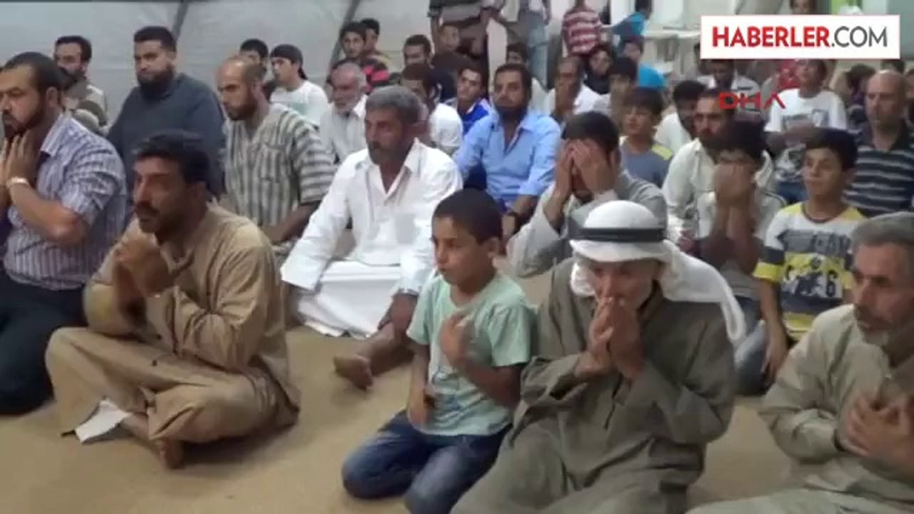 Çadırkentte İlk Teravih Namazı Kılındı