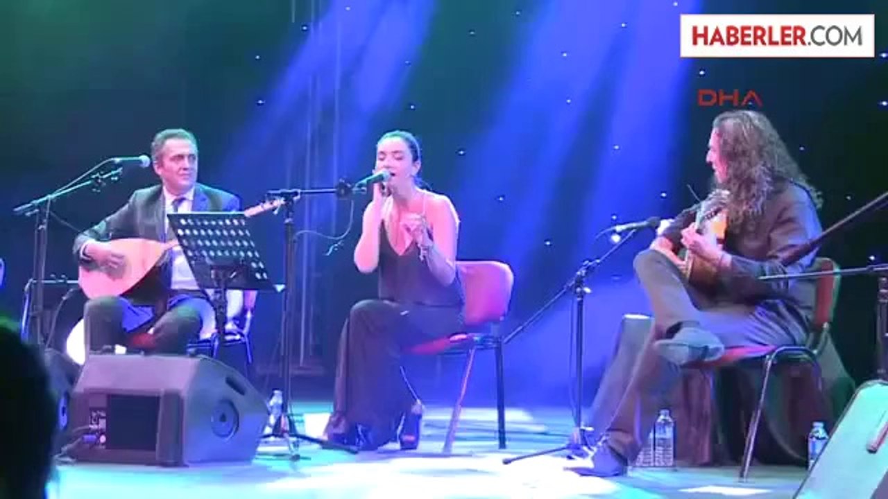 Bursa Festivalinde Türkü Gecesi