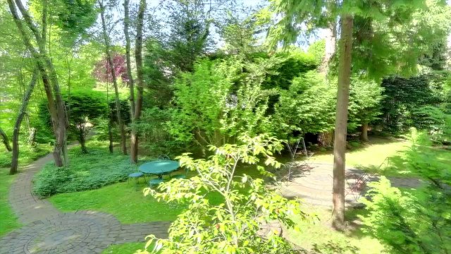 Maison à vendre - Vaucresson (92) - Golf de Saint-Cloud - Vente - Demeure de 7 pièces - 160 m²