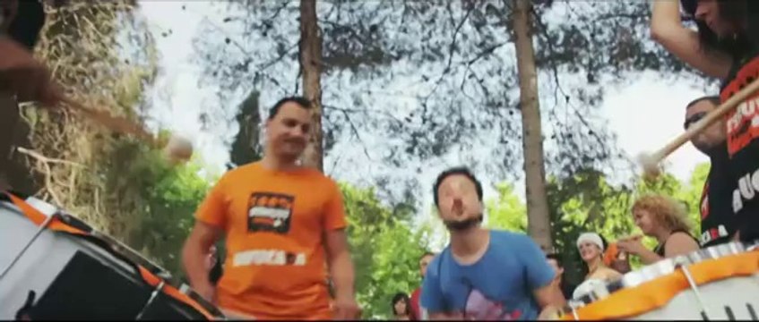 TV3 - Estiu 2014 - La cançó de l'estiu de TV3 amb Pepet i Marieta