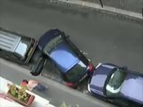 Incroyable façon de stationner sa voiture !