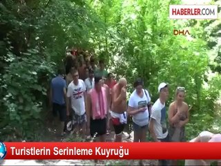 Turistlerin Serinleme Kuyruğu