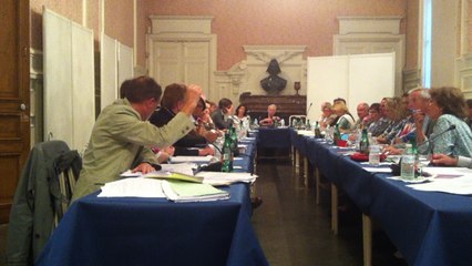 Conseil municipal musclé