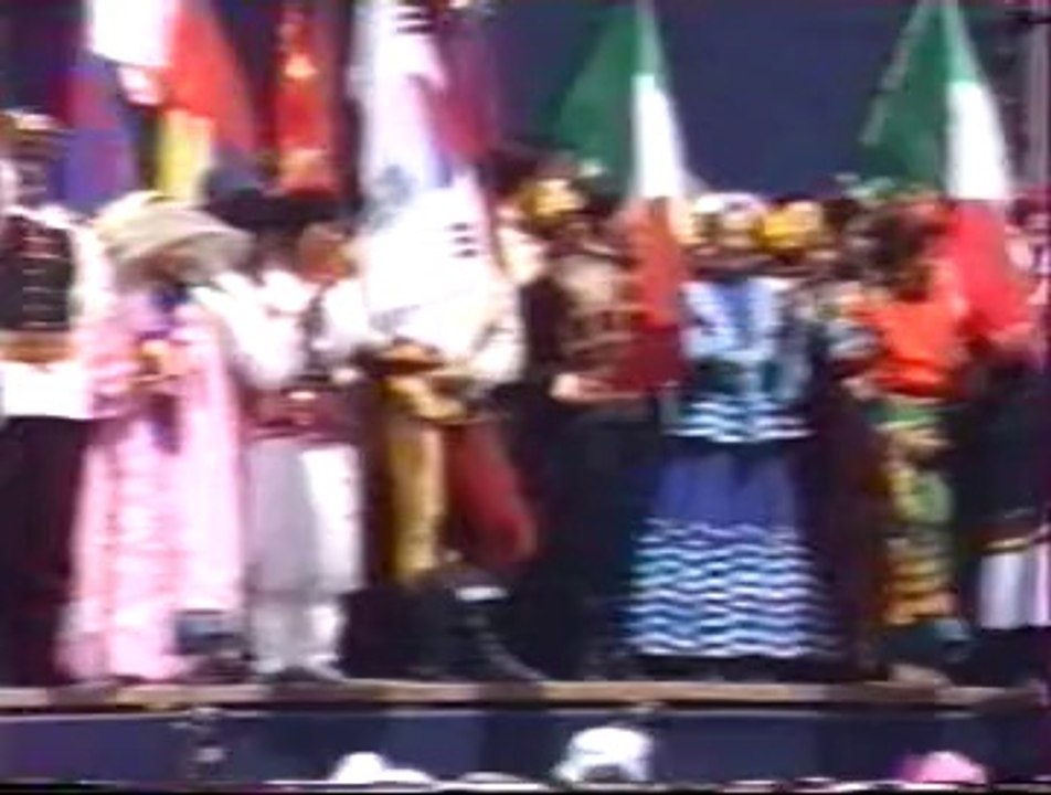 30 Festival de Confolens. 1987. Dans les rues de Confolens.