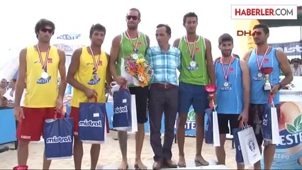 Şile'de Profesyonel Plaj Voleybolu Maçları Tamamlandı