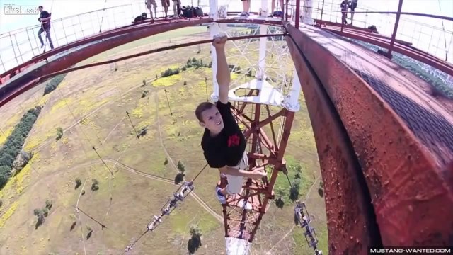 Yükseklik korkusu olanlar, bu videoyu izlemesin-çok korkunç yükseklik