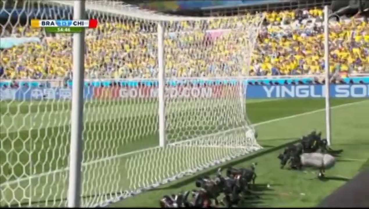 Goalsreview.com - Hulk hand