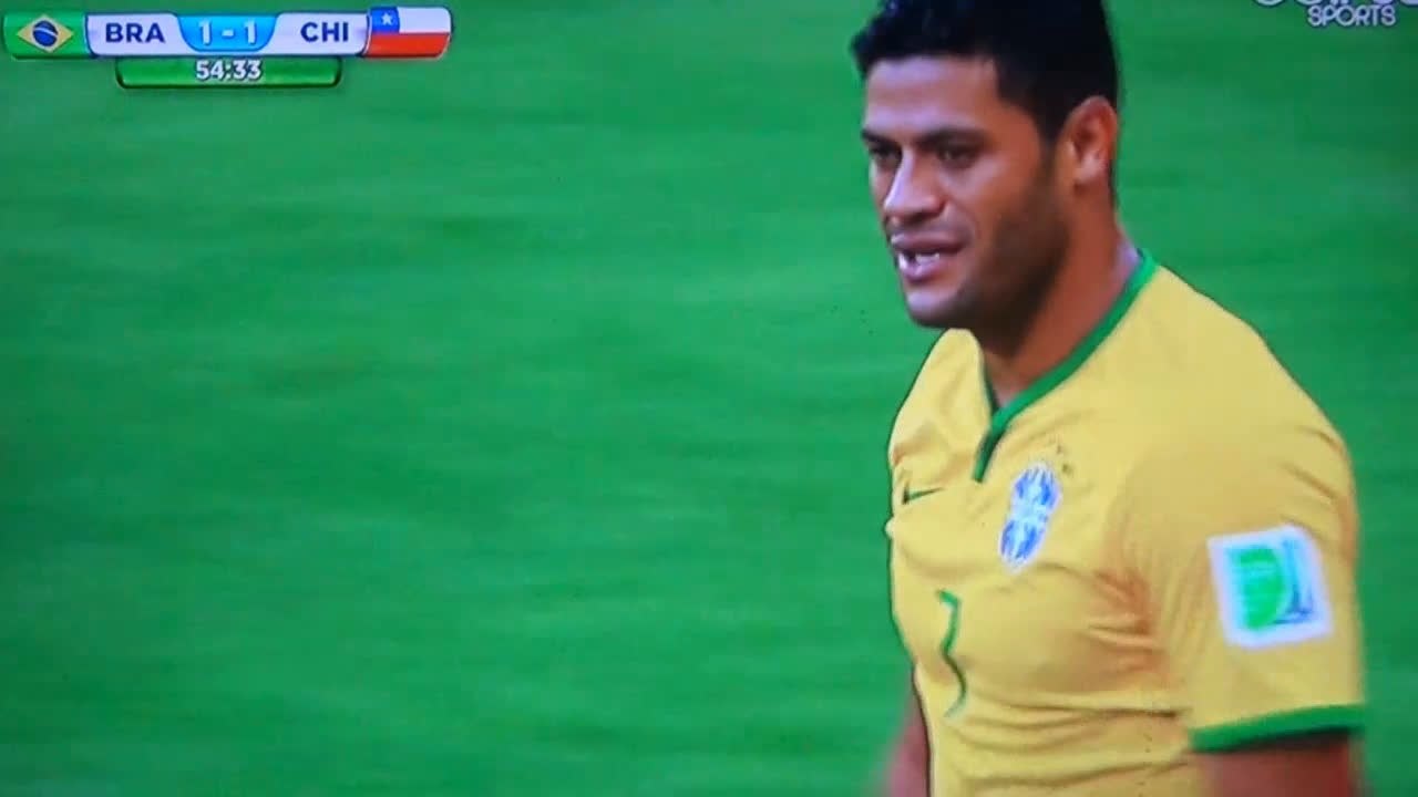 هدف هالك الملغي في مباراة البرازيل وتشيلي