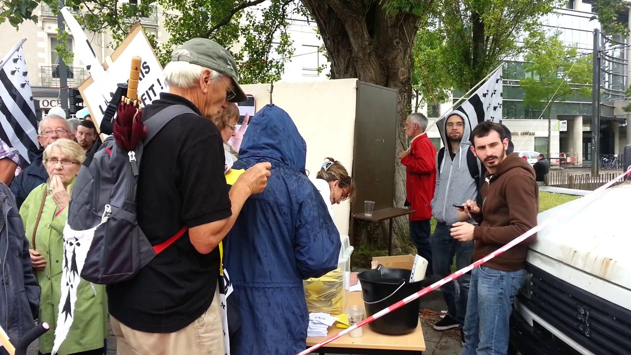 Les manifestants demandent le rattachement de la Loire-Atlantique à la Bretagne
