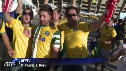 Torcida em festa depois de vitória sofrida