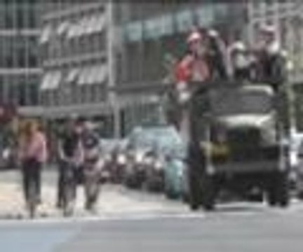 Danimarka'da liselilerin ilginç mezuniyet kutlamaları