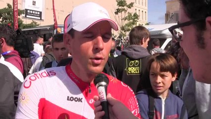 Stéphane Poulhies et Blel Kadri au départ des Championnats de France de cyclisme 2014