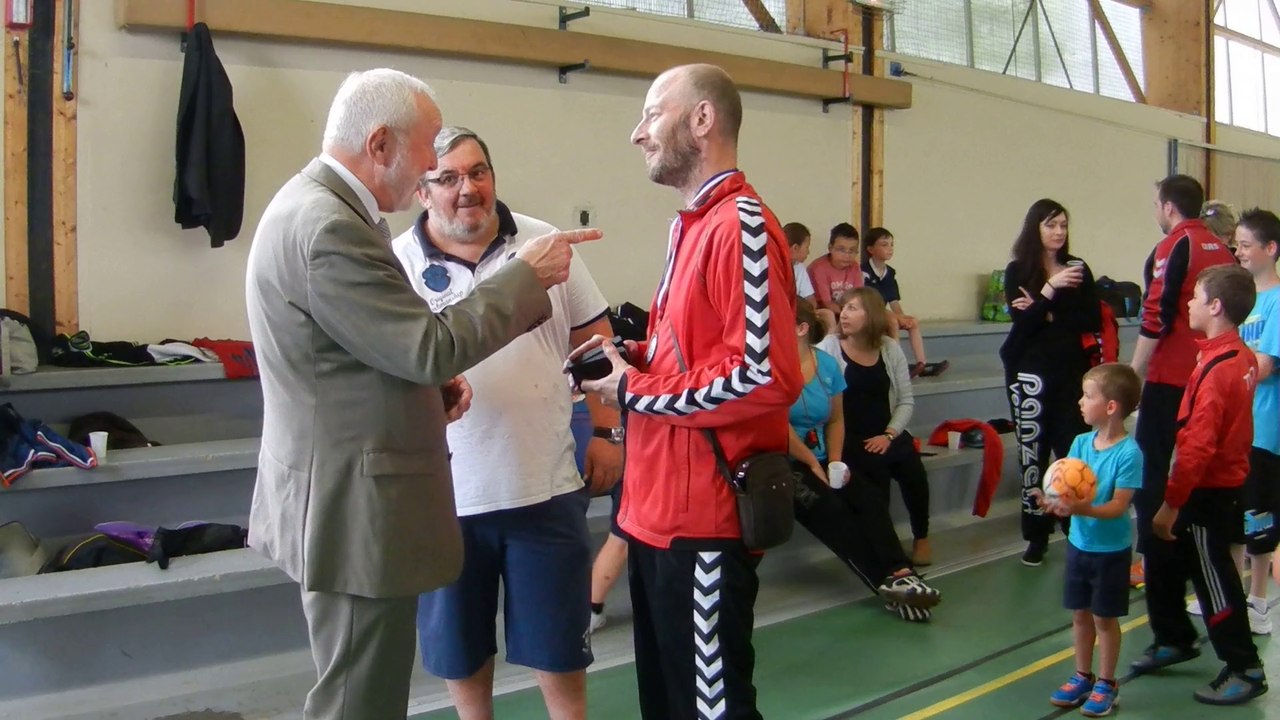 Remise de médailles par le député