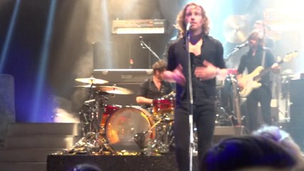 Julien Doré - Kiss Me Forever (fin) - Fourvières - 27/06/14