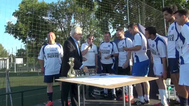 Tournoi de foot inter-entreprises des partenaires de l'AJA : Renault-Suzuki ahut la main