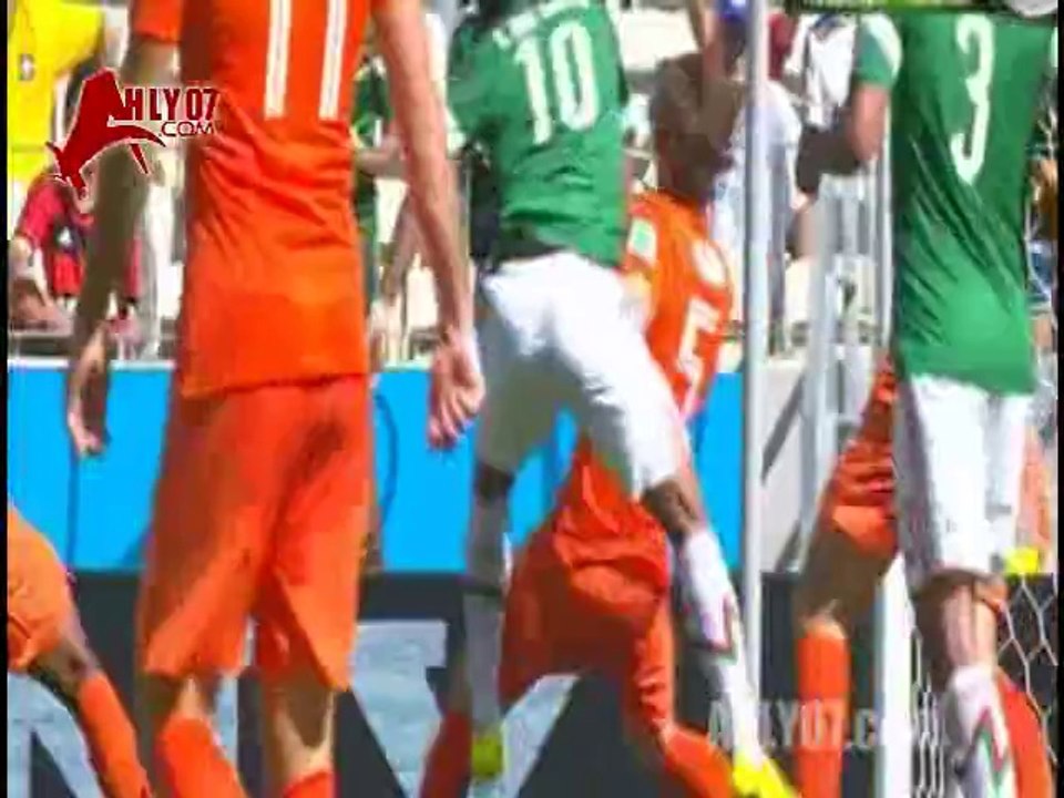هدف المكسيك الأول في هولندا مقابل 0 دور 16 كأس العالم برازيل 2014