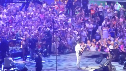 George Strait - River of Love (Live in Arlington - 2014) HQ