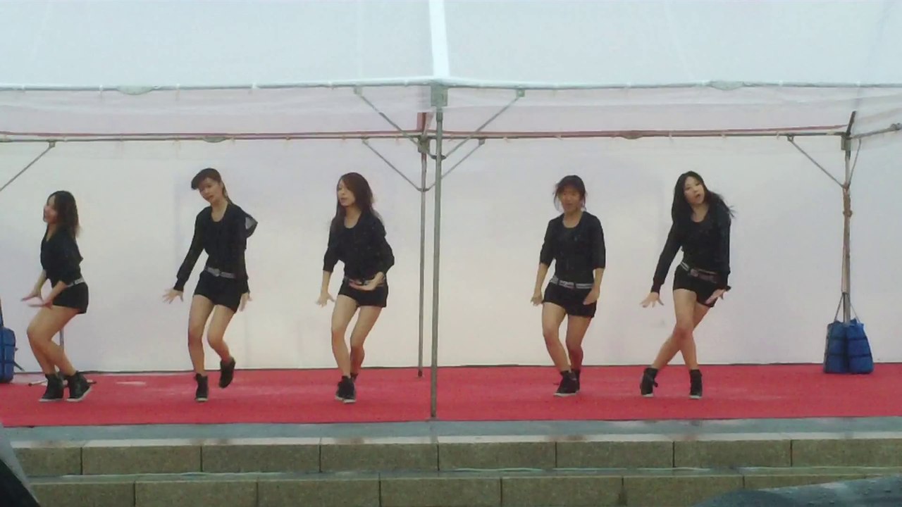 KARA - STEP -. sexy ngebor baju ketat dance cover HD 性感的 光 爆乳