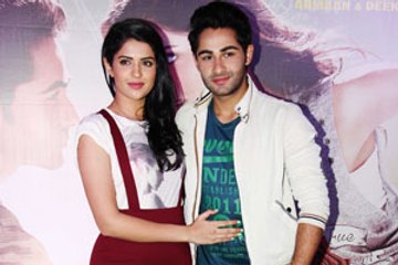 Adopt pets, urge Armaan and Deeksha