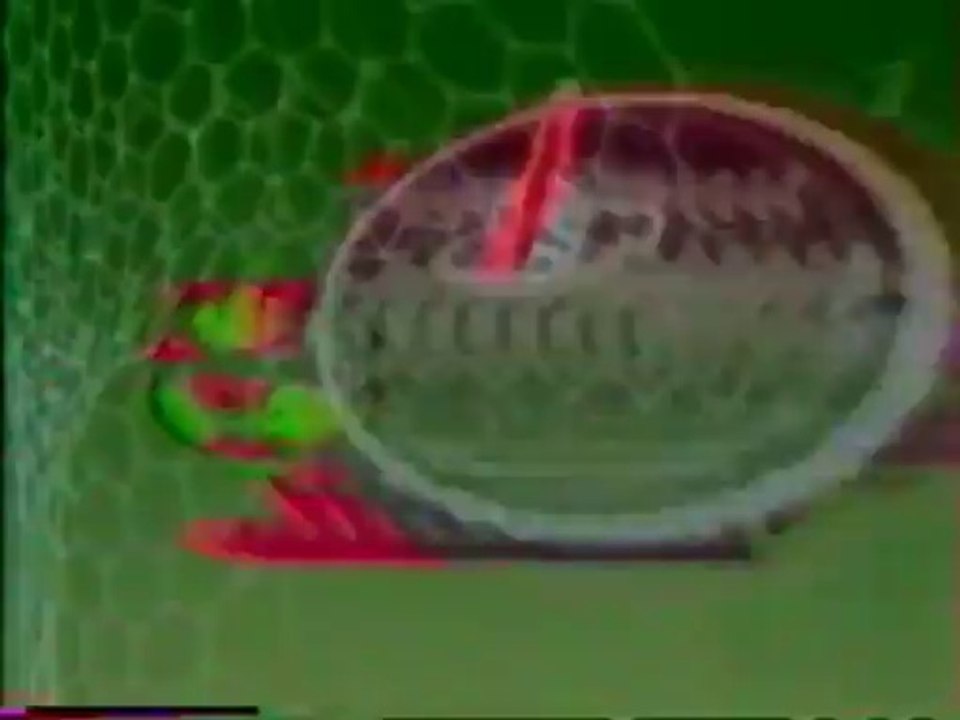 Заставка программы 'На футболе с Виктором Гусевым' (Первый, 2002-2004)