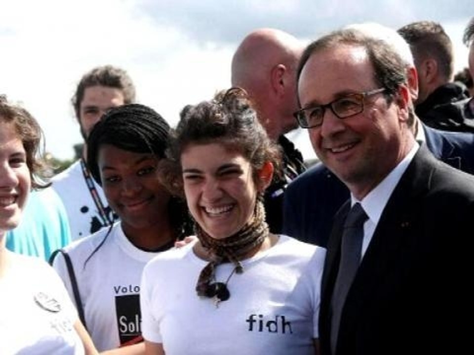 Solidays 2014: François Hollande arbore de nouvelles lunettes - 30/06