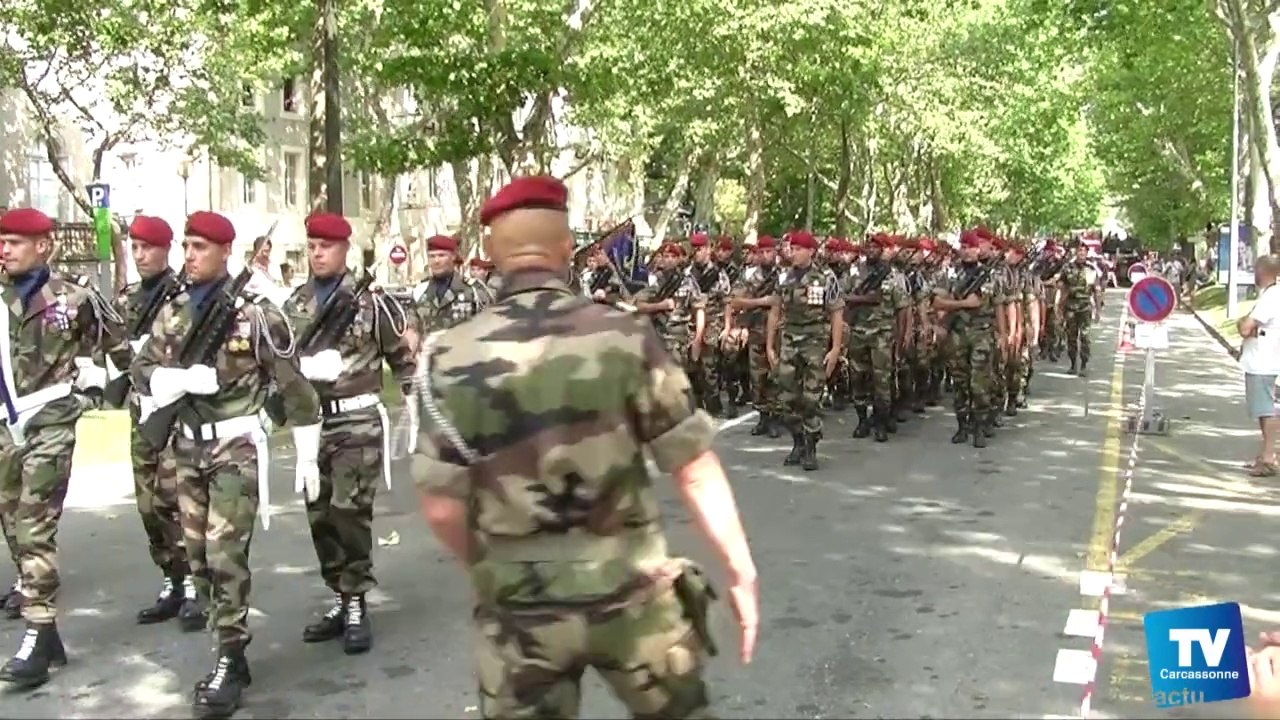 Nouvelle menace sur le 3e RPIMa, le Maire de Carcassonne Gérard Larrat prend les devants et appelle à l'union sacrée pour maintenir le régiment sur la ville.