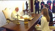 Don Felipe comenta con el papa el relevo en la Corona