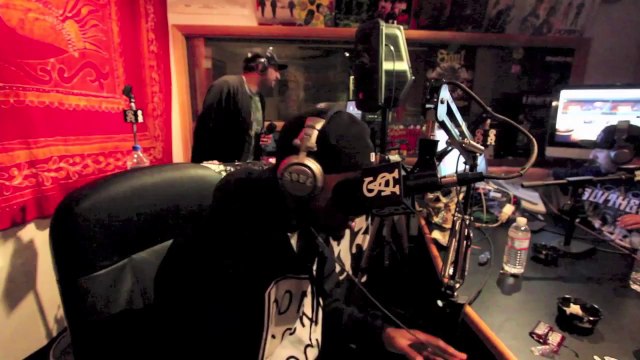 Crooked I & Horse Shoe GANG Circle of Bosses Freestyle @ Shade 45 Soul Assassins Radio with DJ Muggs, 11-09-2012