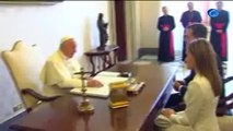 Felipe VI explica al papa el relevo en la Corona y espera que visite España