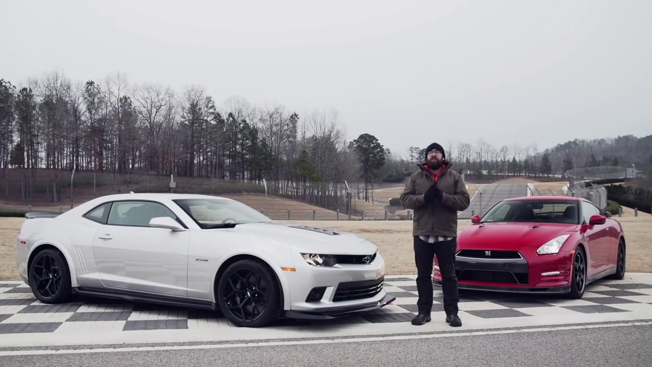 2014 Chevrolet Camaro Z28 vs 2014 Nissan GT R Track Edition!