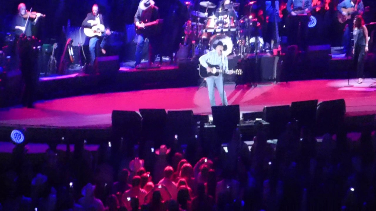 George Strait - I'll Always Remember You (Live in Arlington - 2014) HQ